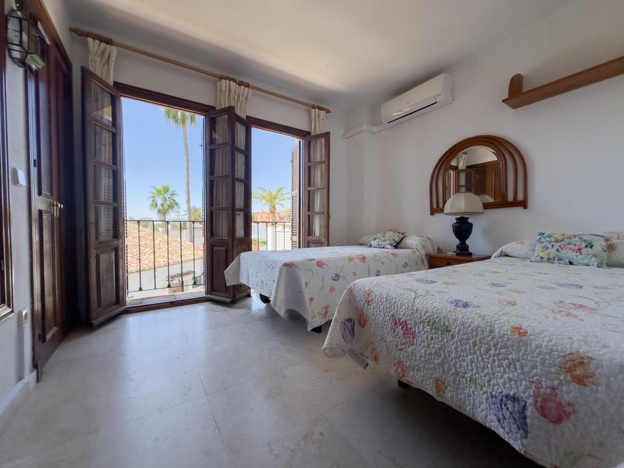 Adosado Junto Al Mar Villa Estepona Bagian luar foto