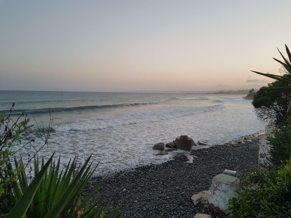 Adosado Junto Al Mar Villa Estepona Bagian luar foto